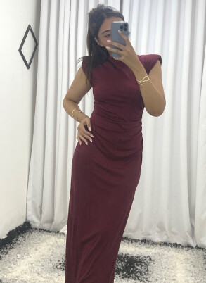 Sırt Dekolteli Beli Büzgülü Elbise – Bordo, Zarif ve Feminen - 2